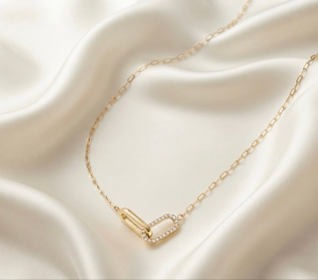 Evelina Interlocking Link Necklace