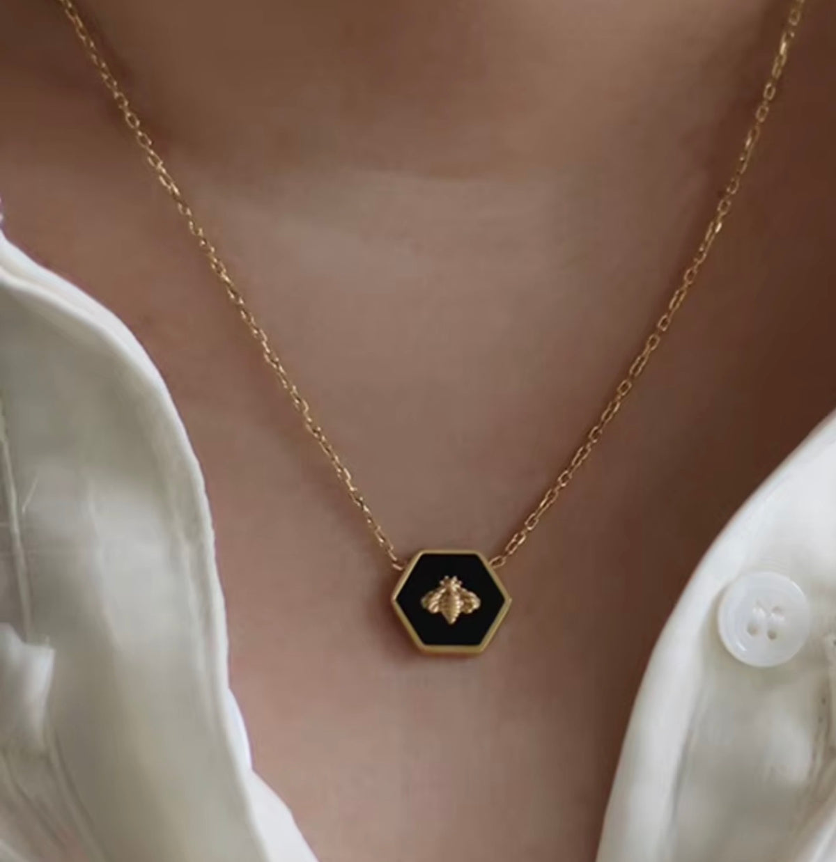 Bee Classic Necklace