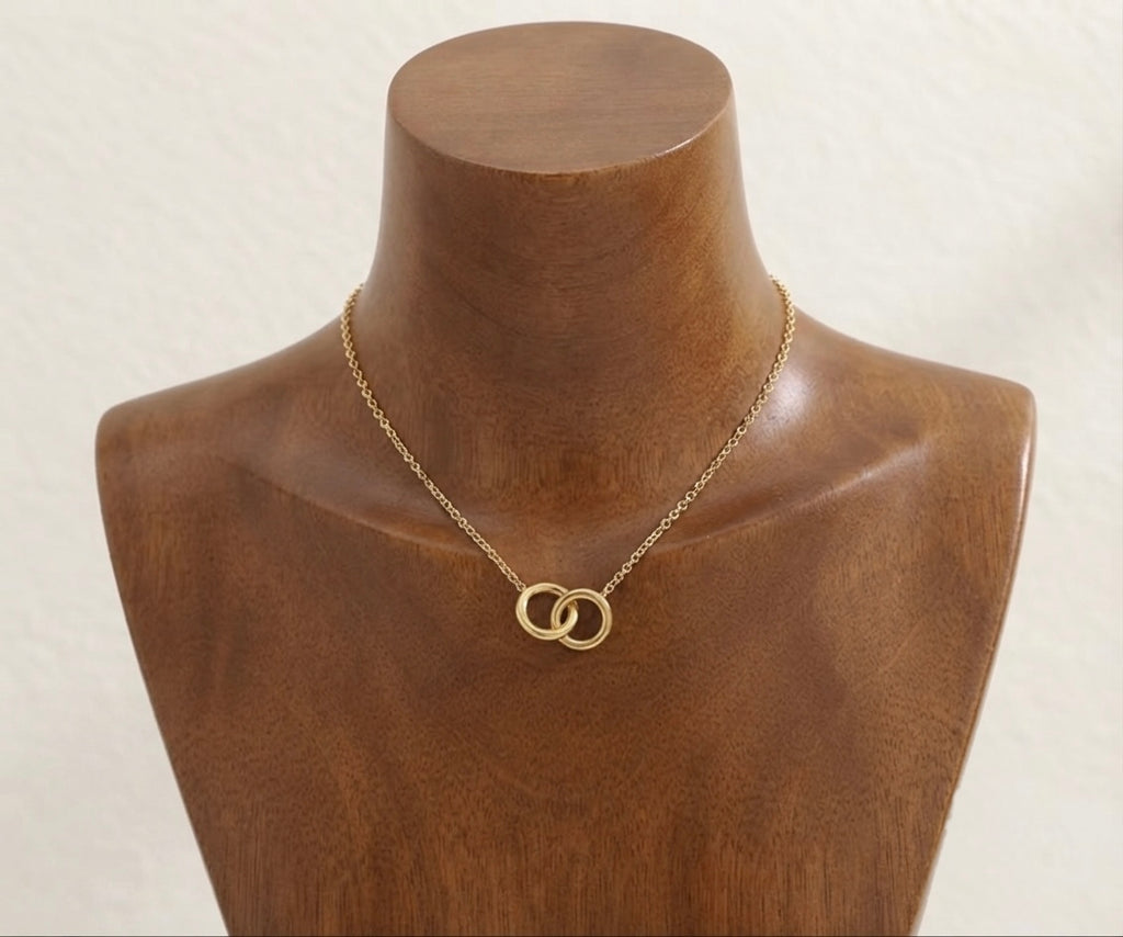 Aurelia Interlocking Dual Ring Necklace